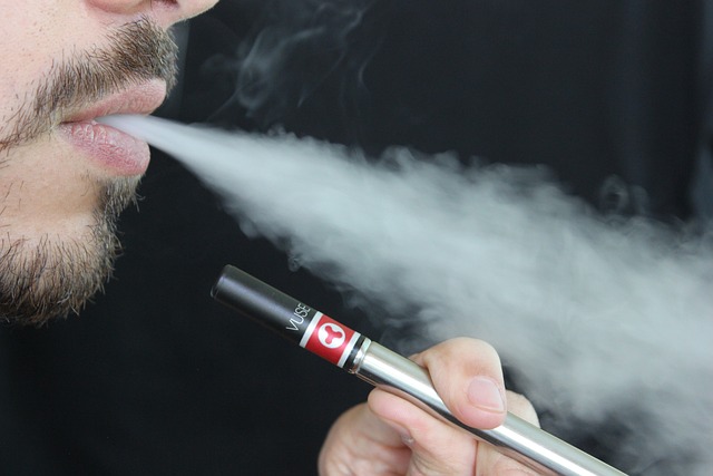 elektronická cigareta
