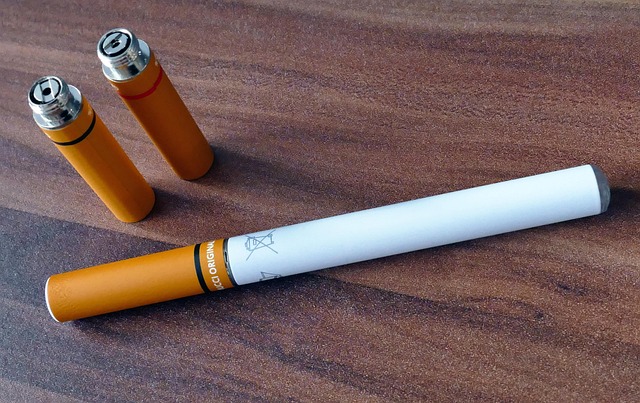 elektronická cigareta
