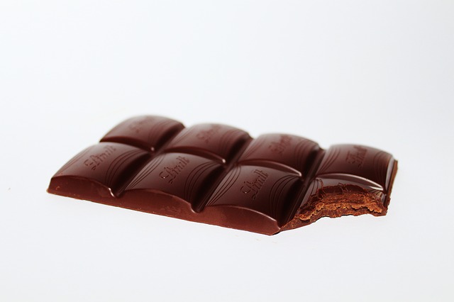 nakousnutá čokoláda